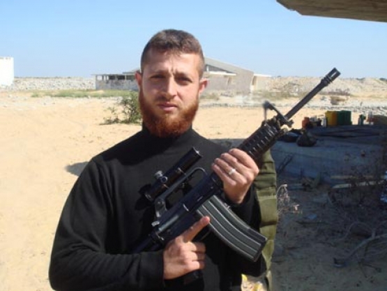 الشهيد خليل إبراهيم جندية