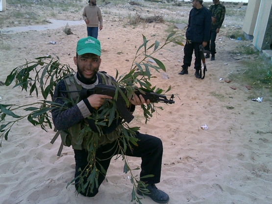 الشهيد القسامي/أحمد كمال حمودة الدلو