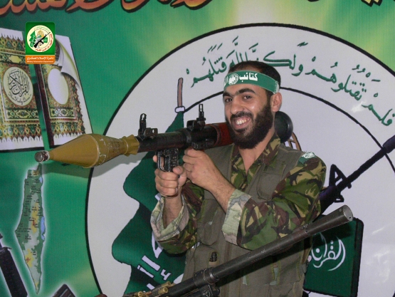 الشهيد القسامي/ أحمد محمد الأسطل