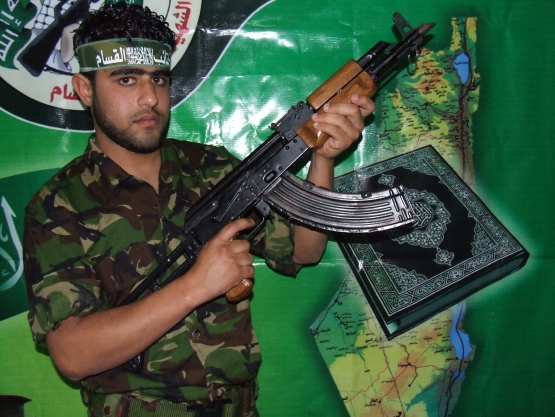 الشهيد القسامي/ حمدي صالح حمادة