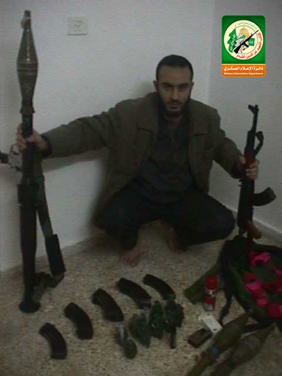 الشهيد القسامي / علي عيسى النشار