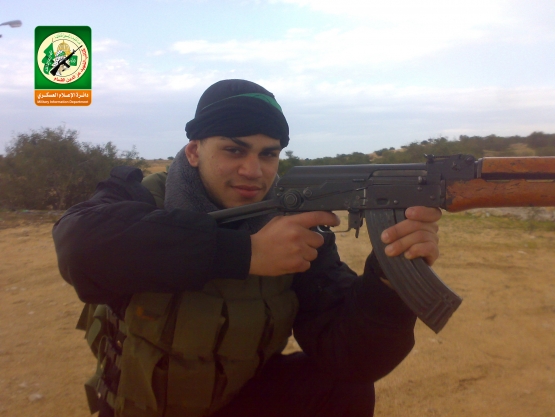 الشهيد القسامي/ محمد زكي الهمص