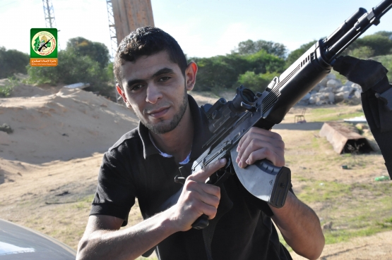 الشهيد القسامي / آدم يحيى حمد خفاجة