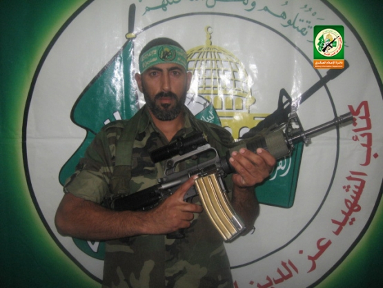 الشهيد القسامي/ إبراهيم أحمد عابدين	