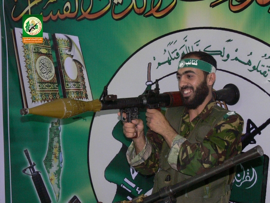 الشهيد القسامي/ أحمد محمد الأسطل