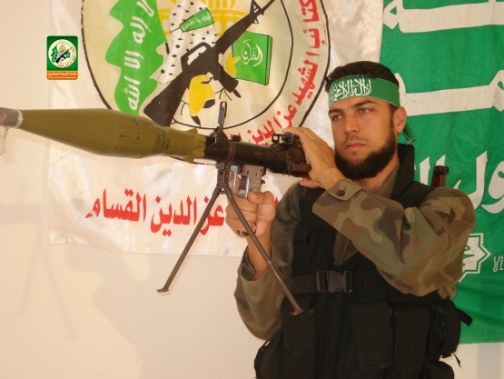 الشهيد القسامي / معتز عبد الرازق أبو شهلا