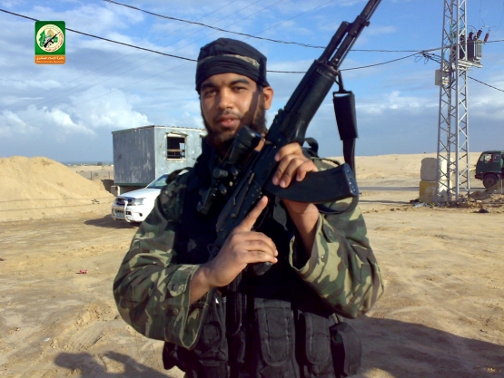 الشهيد القسامي / أحمد إسماعيل حسن المدهون