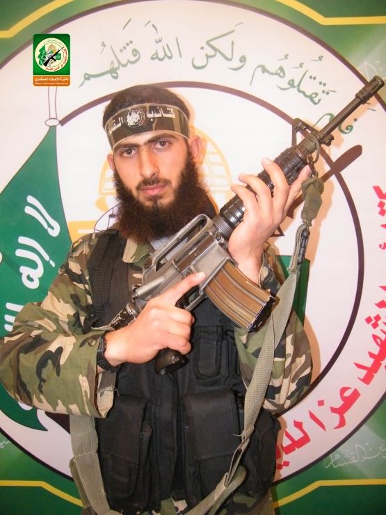 الشهيد القسامي / عدي محمد الأسطل 