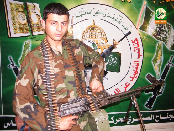 الشهيد القسامي / أحمد رفعت الرقب