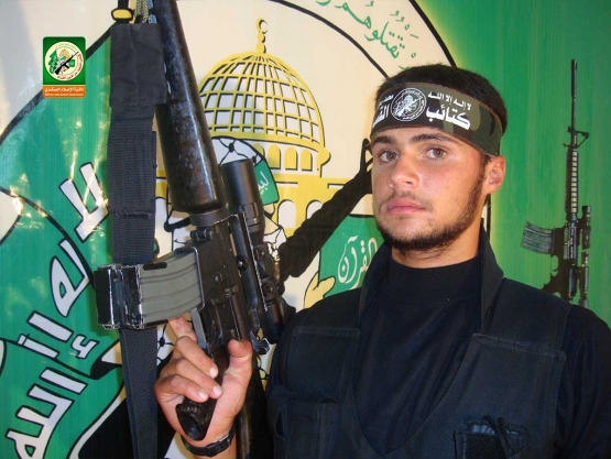 الشهيد القسامي / عطا مجدي الأغا