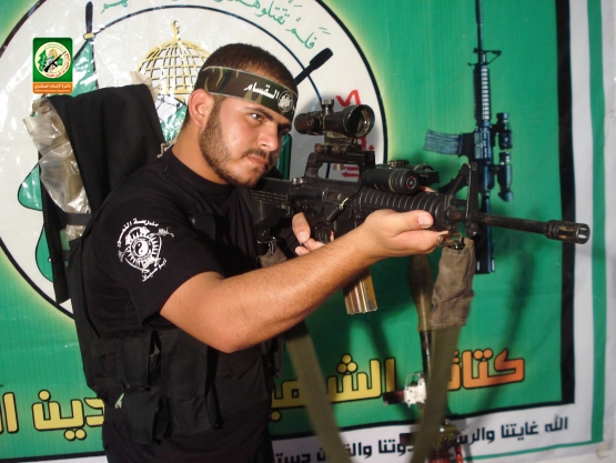 الشهيد القسامي / شريف محمد أبو حسان 