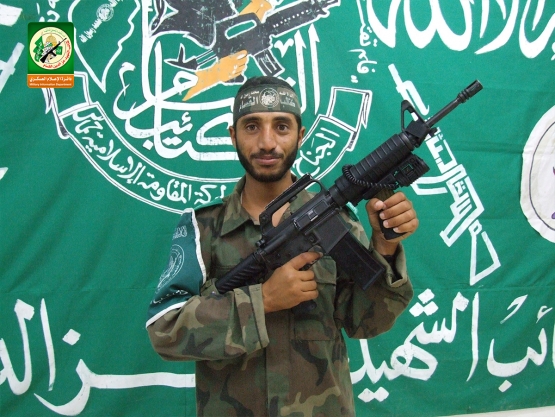 الشهيد القسامي / عبد الفتاح أبو إعطيوي