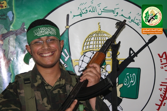 الشهيد القسامي/ مؤمن كامل البطش