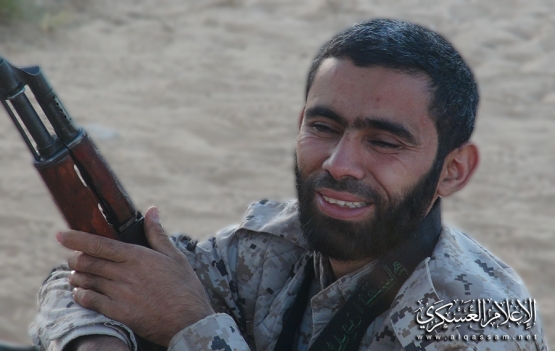 الشهيد القسامي/ عمر جمعة أبو فول