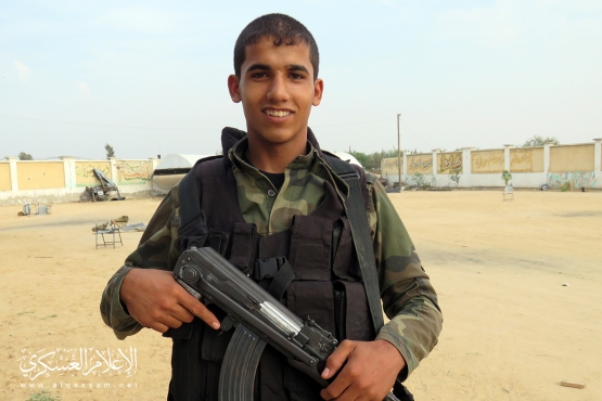 الشهيد القسامي المجاهد / معتصم فوزي أبو لولي