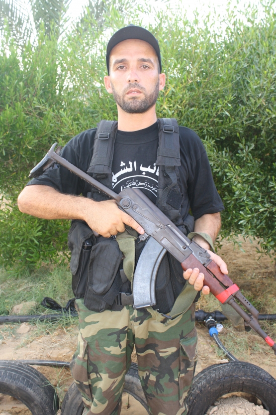 الشهيد القسامي/ رفعت يوسف عامر