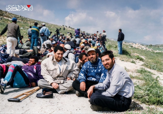 صور حصرية تجمع الشهيد القائد الحاج/ رمضان بقادة حركة حماس، تتضمن صوراً لزياراته لمبعدي مرج الزهور عام ١٩٩٢م